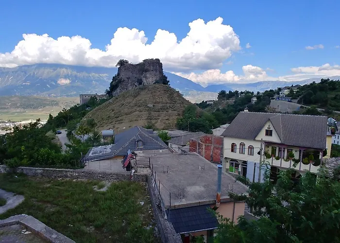 Urat Konukevi