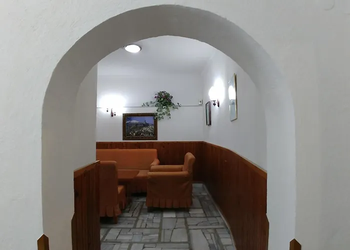 Guest house Urat 3*