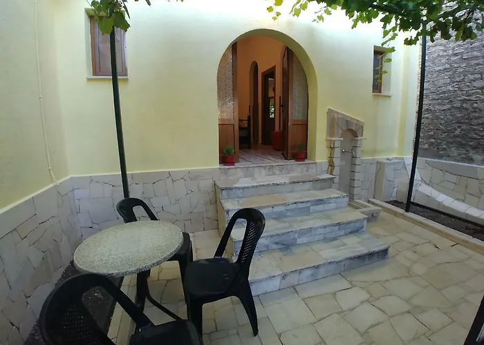 Urat Guest house 3*
